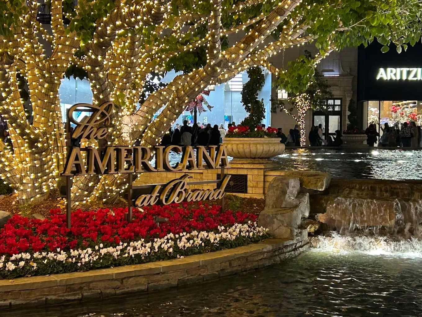 The Americana at Brand | Shopping, Dining &amp; Entertainment